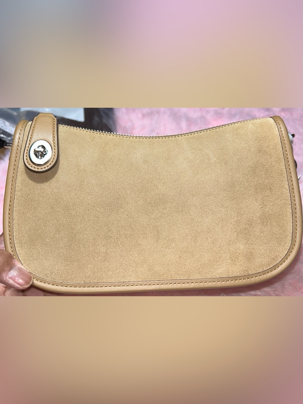 Coach Swinger Suede/Peanut - Picture 4 of 10